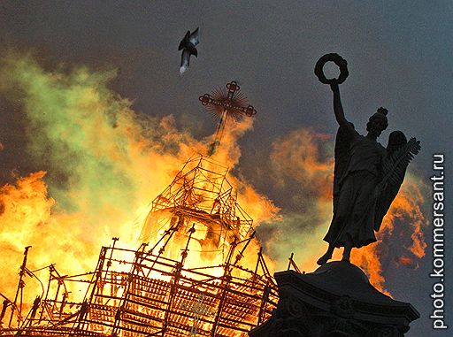 Пожар Троицкого собора в Санкт-Петербурге, август 2006