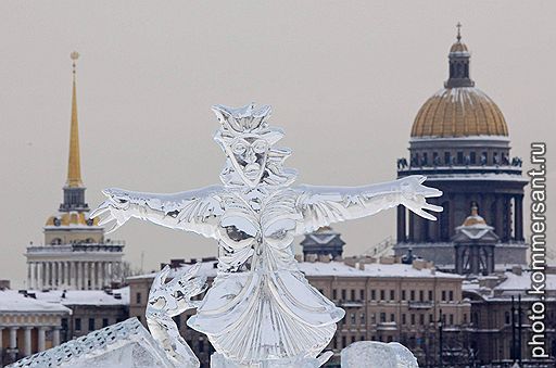 Фестиваль ледяных скульптур на пляже Петропавловской крепости, февраль 2010