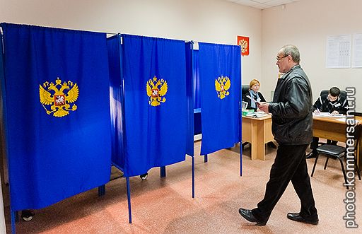 10.10.2010 В 77 регионах России прошел единый день голосования: избирались депутаты региональных и местных парламентов, главы муниципалитетов. По оценке наблюдателей, этот день голосования по количеству нарушений намного превзошел мартовские выборы и практически сравнялся с самыми скандальными региональными выборами, прошедшими в октябре 2009 года