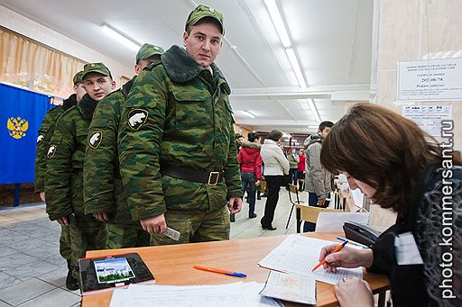 10.10.2010 В 77 регионах России прошел единый день голосования: избирались депутаты региональных и местных парламентов, главы муниципалитетов. По оценке наблюдателей, этот день голосования по количеству нарушений намного превзошел мартовские выборы и практически сравнялся с самыми скандальными региональными выборами, прошедшими в октябре 2009 года