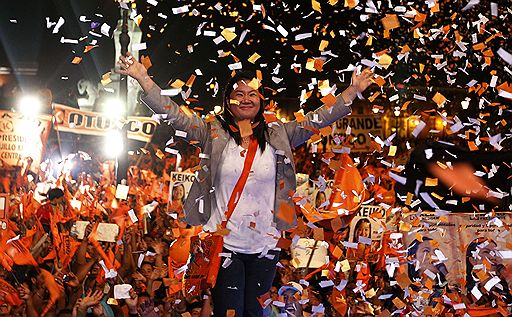 01.06.2011 В Перу прошли предвыборные митинги кандидатов в президенты страны Кейко Фухимори и Ольянто Умалы. Оба политика лично посетили собрания своих сторонников в преддверии второго тура выборов, который состоится 5 июня