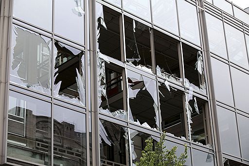 22.07.2011 В центре Осло в пятницу произошел мощный взрыв. Повреждены правительственные здания, а также офис таблоида VG. Свидетели сообщают о десятках раненых. Несколько человек погибли