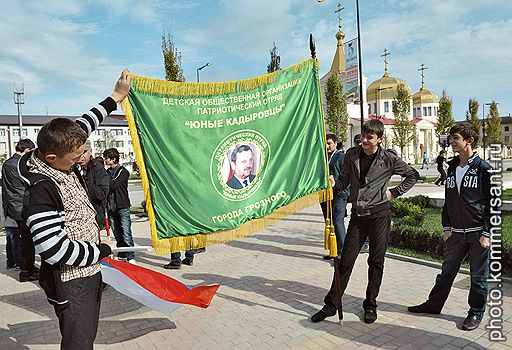 05.10.2011 В Грозном масштабными торжествами с участием зарубежных звезд отметили день города. Праздник совпал с днем рождения главы Чеченской республики Рамзана Кадырова