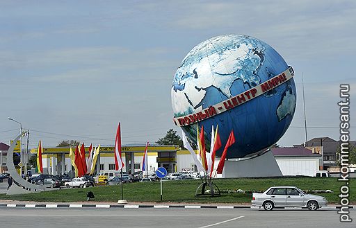 05.10.2011 В Грозном масштабными торжествами с участием зарубежных звезд отметили день города. Праздник совпал с днем рождения главы Чеченской республики Рамзана Кадырова