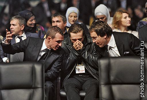 05.10.2011 В Грозном масштабными торжествами с участием зарубежных звезд отметили день города. Праздник совпал с днем рождения главы Чеченской республики Рамзана Кадырова