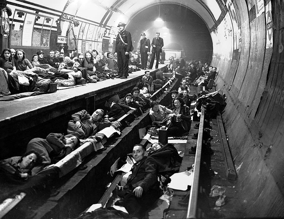 Лондонское метро использовалось в качестве бомбоубежища. 8 октября, 1940 год