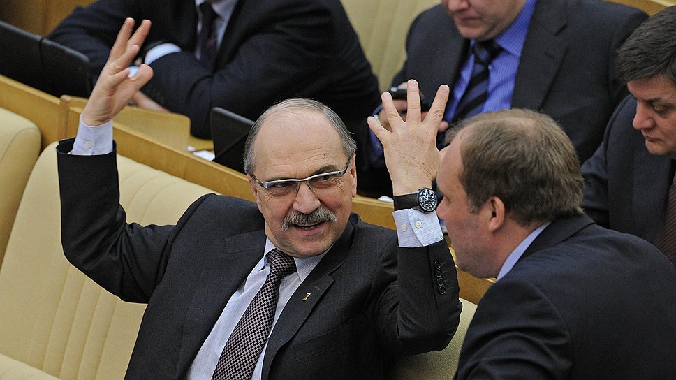 Владимир Пехтин (cлева) 