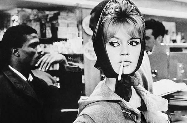 В 1950-х—1960-х годах Брижит Бардо была для Европы таким же секс-символом, как Мэрилин Монро — для США
&lt;br>На фото: кадр из фильма «Истина» 