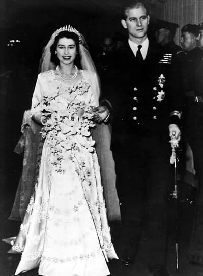 «Грусть — это цена, которую мы платим за любовь»
&lt;br>20 ноября 1947 года cостоялась церемония бракосочетания принцессы Елизаветы и Филиппа Маунтбеттена — офицера британского флота, члена греческой и датской королевских семей и праправнука королевы Виктории. Став мужем принцессы, Филипп получил титул герцога Эдинбургского