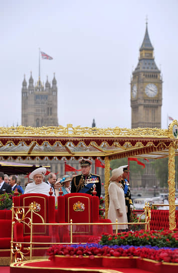 В 2012 году в честь 60-летия нахождения Елизаветы II на троне лондонский Биг-Бен был переименован в «Башню Елизаветы». В 2015 году году действующая королева стала рекордсменом по длительности правления в стране — она обошла королеву Викторию, которая провела на троне 64 года