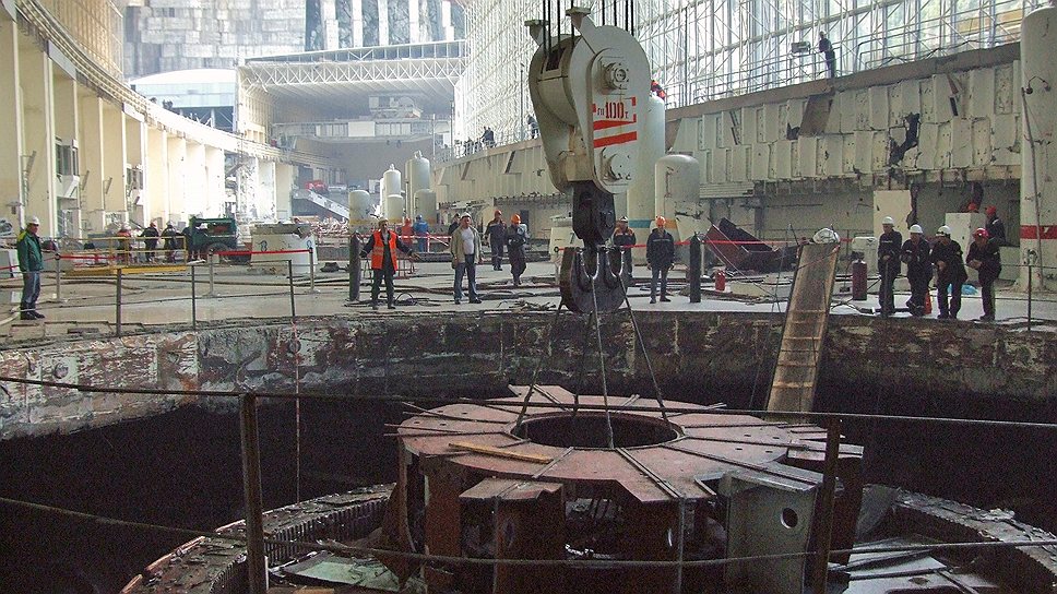 Ликвидация последствий аварии на Саяно-Шушенской гидроэлектростанции (ГЭС)