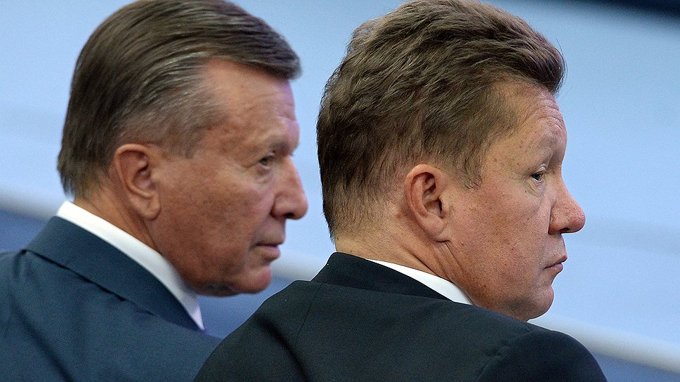 Председатель правления ОАО «Газпром» Алексей Миллер (справа) и гендиректор ООО «Газпром газомоторное топливо» Виктор Зубков (слева) на форуме