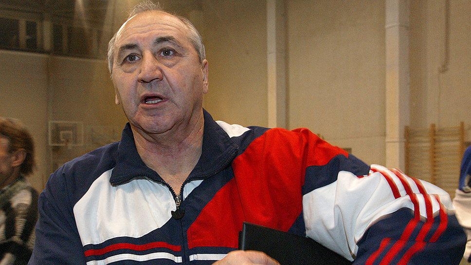 Главный тренер сборной России по гандболу Владимир Максимов 