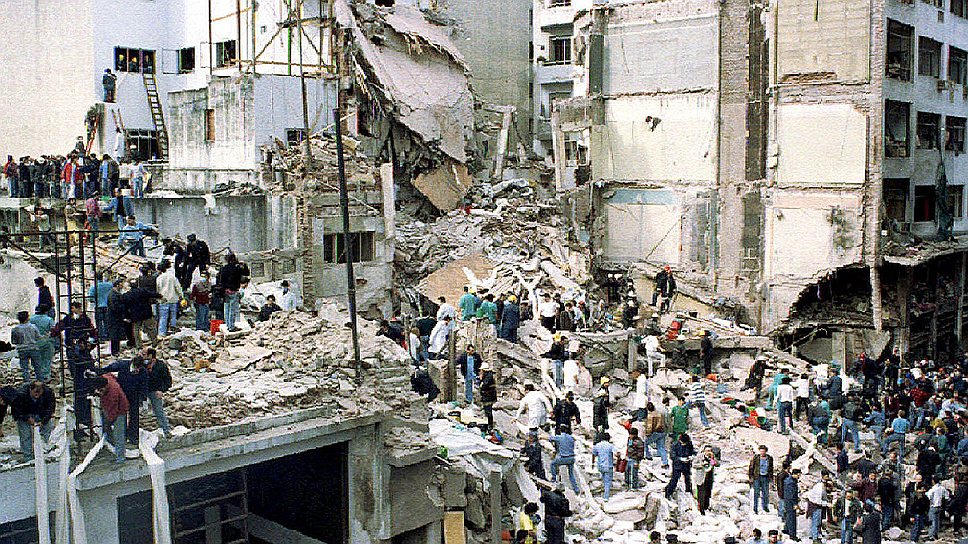1994 год. Взрыв Еврейского центра в Буэнос-Айресе, погибли 86 человек