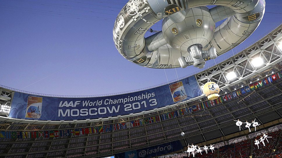 10 августа в «Лужниках» прошла официальная церемония открытия чемпионата мира по легкой атлетике, который продлится восемь дней