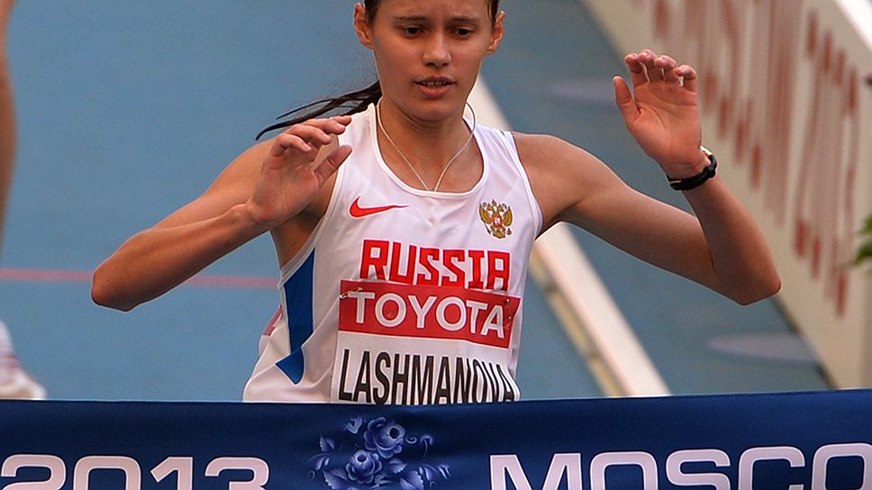 Олимпийская чемпионка по спортивной ходьбе Елена Лашманова
