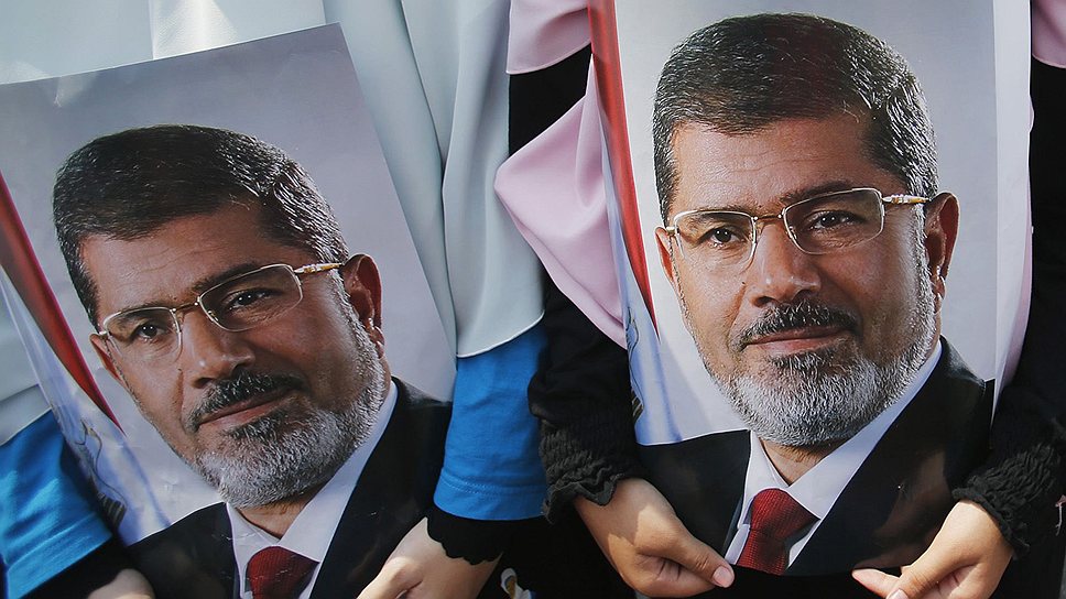 15 августа, после разгона лагеря сторонников экс-президента Мохаммеда Мурси, одобренного временным правительством Египта, МВД запретило организовывать и проводить сидячие забастовки в стране
