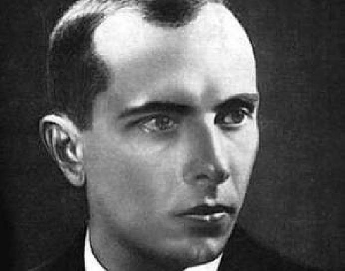 Лидер украинских националистов Степан Бандера был убит агентом КГБ Богданом Сташинским в Мюнхене 15 октября 1959 года с помощью пистолета-шприца с цианистым калием