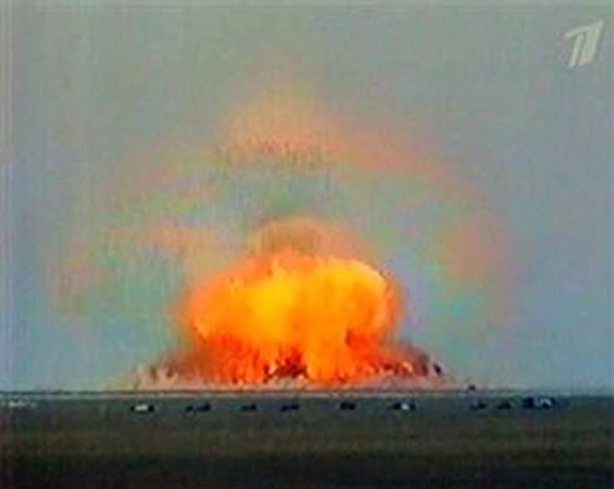 2007 год. В России испытана авиационная вакуумная бомба повышенной мощности — наиболее мощный неядерный боеприпас в мире