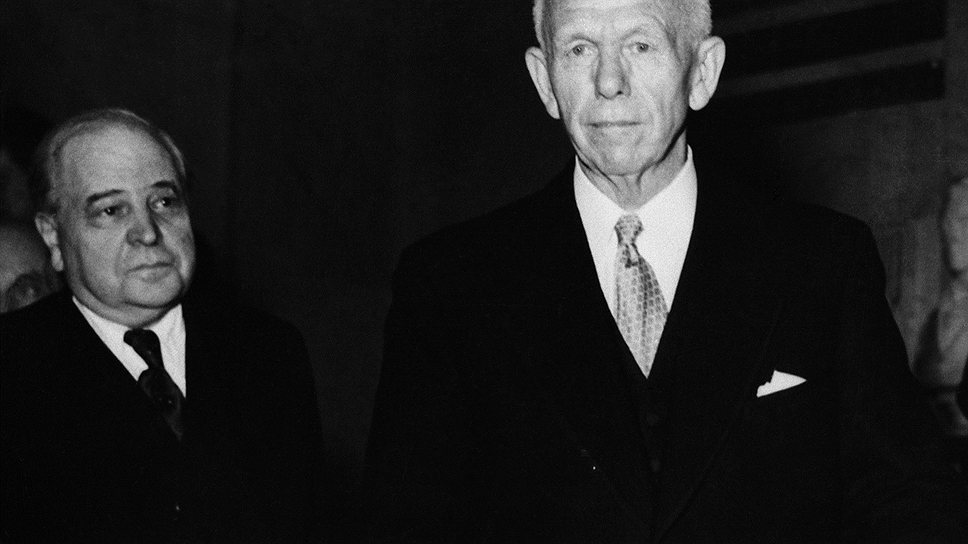 В 1953 году Госсекретарь США (1947 — 1949) Джордж Маршалл «как инициатор &quot;Плана Маршалла&quot; по послевоенному восстановлению экономики Европы»