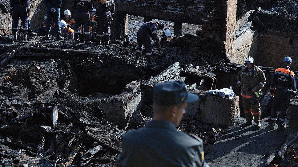 «Во время пожара погибла санитарка, спасающая людей»,— сообщил утром СКР