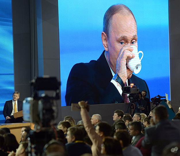 Владимир Путин о невозможности деноминации на пресс-конференции, февраль 2008 года: «Вы что, хотите, чтобы я землю ел из горшка с цветами и клялся на крови?» 
