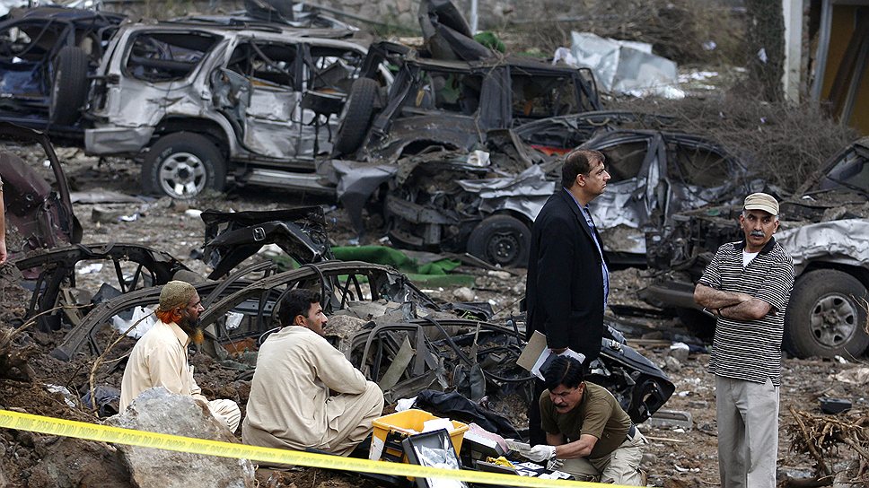  Данные о жертвах, которые уточнялись с каждым часом, обобщил 21 сентября 2008 года министр информации Пакистана Шерри Рехман: свыше 60 погибших и не менее 250 раненых
