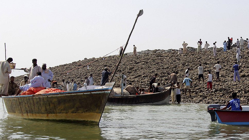Остров шириной около 100 м появился в Аравийском море после разрушительного землетрясения в Пакистане