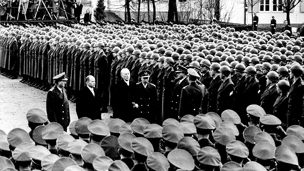 После окончания Второй мировой войны именно Конрад Аденауэр стоял у истоков партии ХДС (Христианско-демократический союз; сегодня его возглавляет канцлер Германии Ангела Меркель). В 1950 году господин Аденауэр возглавил ХДС