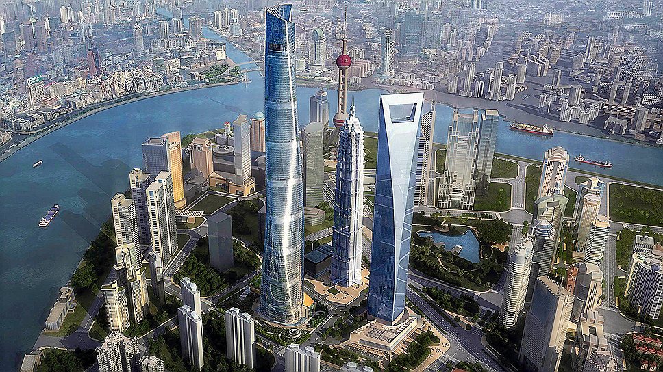 В отличие от Burj Khalifa, Makkah Clock Royal Tower и Taipei 101, Шанхайский всемирный финансовый центр высотой в 492 м не увенчан шпилем: архитектор Уильям Педерсен уже на стадии проектирования заявил, что здание и так будет выглядеть величественно