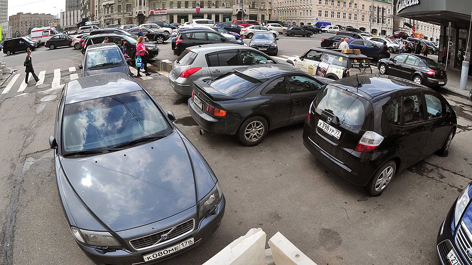 Как Москва взяла парковку на себя
