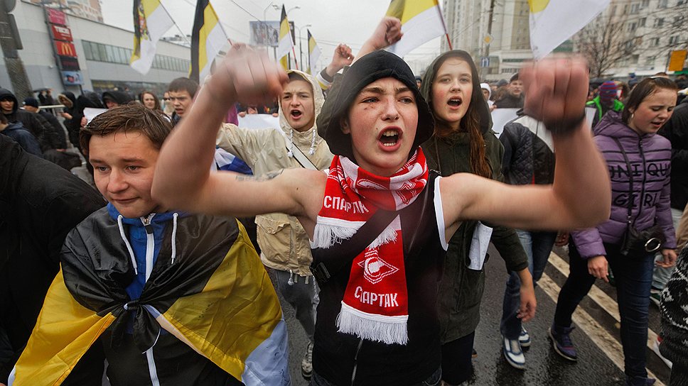 4 ноября в московском Люблино прошло согласованное шествие националистов «Русский марш» 
