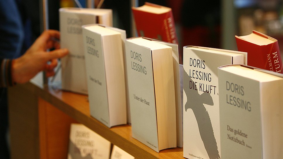 В 2007 году 88-летняя Лессинг получила Нобелевскую премию по литературе, став самым возрастным лауреатом знаменитой награды