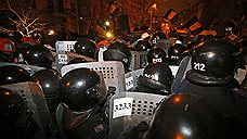 Милиция разобрала баррикады оппозиции в центре Киева
