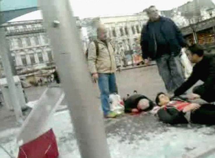 2011 год. Массовое убийство в бельгийском городе Льеж. Вооруженный ручными гранатами и винтовкой мужчина расстрелял людей на автобусной остановке на площади святого Ламбера. Погибли семь человек, включая нападавшего, ранения получили 124 человека.