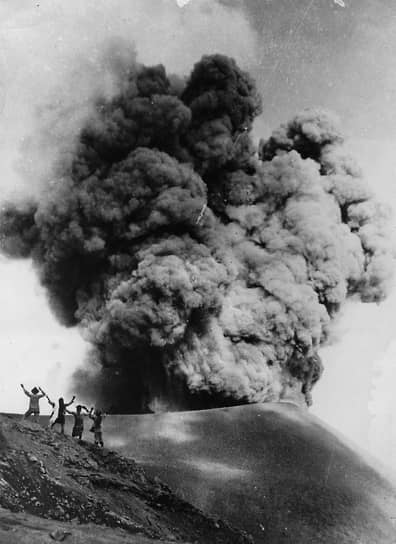 1931 год. Произошло извержение вулкана Мерапи на острове Ява (Индонезия). В результате него погибли около 1,4 тыс. человек. Это извержение считается одним из самых крупнейших и смертоносных в истории