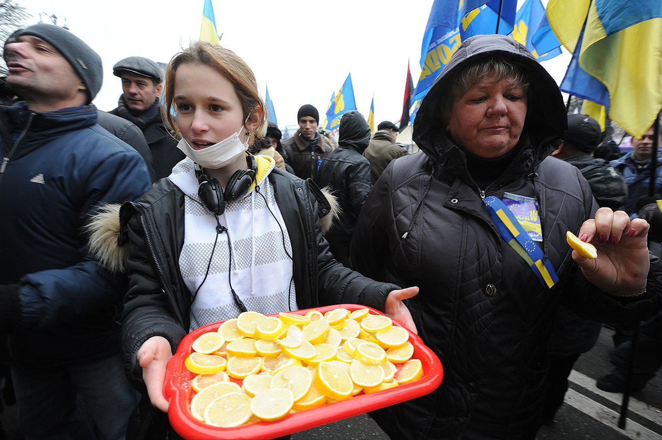 Еда, которую раздают в палатках на Майдане, предлагается абсолютно бесплатно