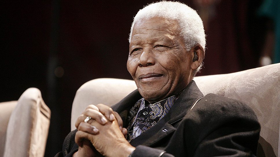 6 декабря. На 96-м году жизни скончался первый чернокожий президент ЮАР, лауреат Нобелевской премии мира Нельсон Мандела. В последние годы борец с апартеидом страдал от проблем с легкими после туберкулеза