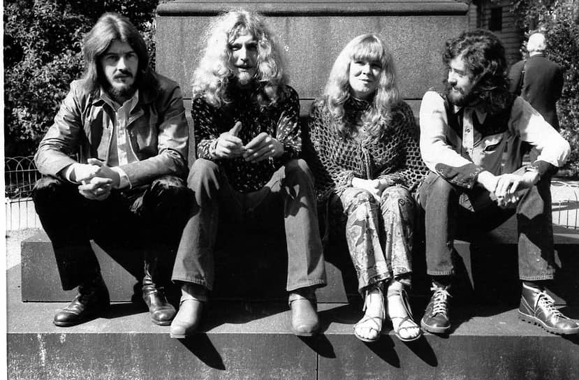 На фото: Led Zeppelin с певицей Сэнди Денни (вторая справа), 1970 год