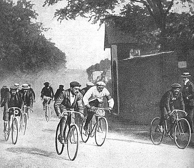 1903 год. Объявлено о проведении первой велогонки «Тур де Франс»

