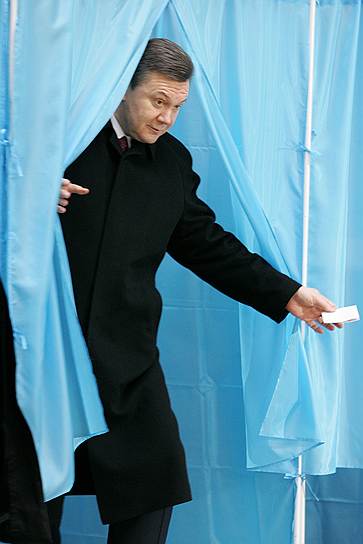 2010 год. Во втором туре президентских выборов на Украине Виктор Янукович одержал победу над Юлией Тимошенко