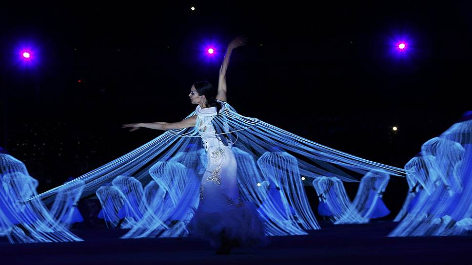 Номер – «Голуби мира». Диана Вишнева танцует под «Лебединое озеро» Чайковского
