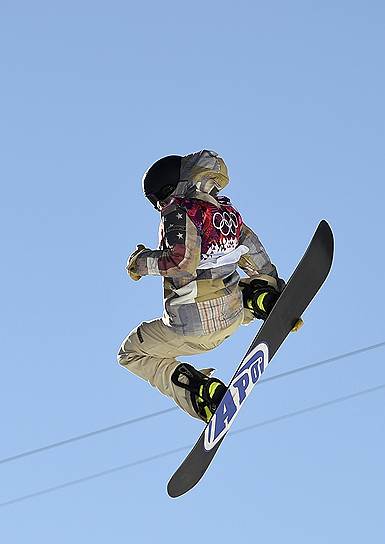 Американский сноубордист Сейдж Коценбург завоевал первую золотую медаль Олимпиады в Сочи, выиграв соревнования в слоупстайле