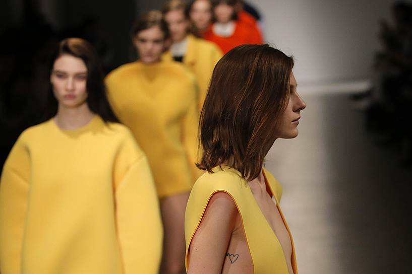 Simon Porte Jacquemus Fall/Winter 2014-2015 