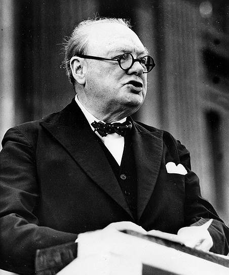1946 год. В Фултоне (США) премьер-министр Великобритании Уинстон Черчилль произнес свою знаменитую речь, в которой сказал: «От Штеттина на Балтике до Триеста на Адриатике над Европой опустился &#39;&#39;железный занавес&#39;&#39;, положившей начало холодной войны»
