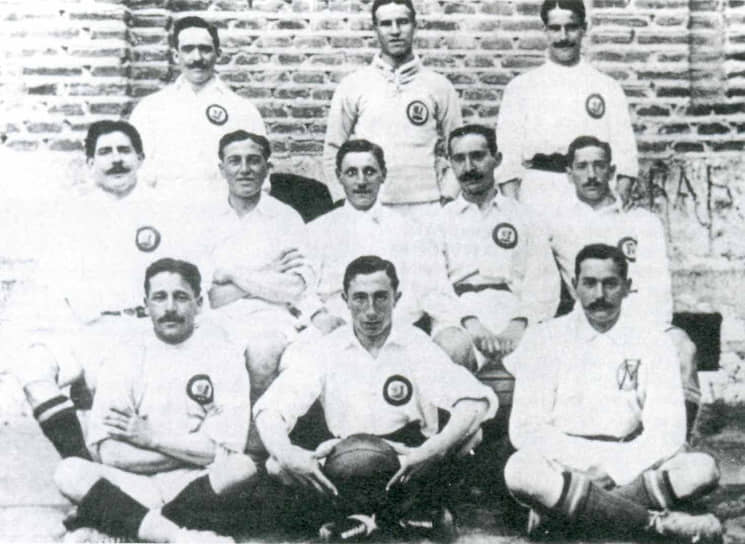 1902 год. В Испании основан футбольный клуб «Реал» (Мадрид)