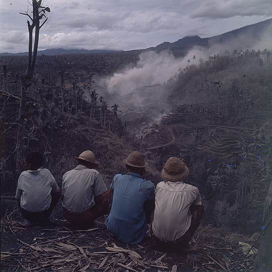 1963 год. Извержение вулкана на Бали, от которого погибли порядка 1700 человек