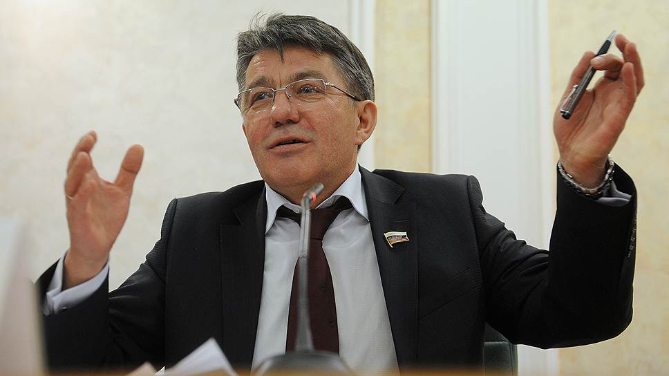 Член Совета федерации Виктор Озеров