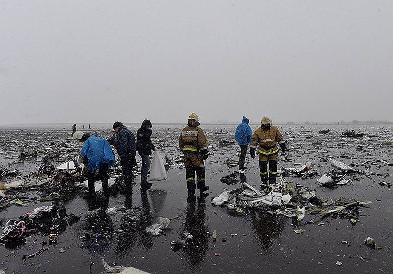 2016 год. Авиакатастрофа Boeing 737 в Ростове-на-Дону. В сложных погодных условиях экипаж предпринял две попытки захода на посадку в аэропорту города, после чего начал резкое снижение и на большой скорости рухнул на посадочную полосу. Все находившиеся на борту 62 человека, в том числе семь членов экипажа, погибли