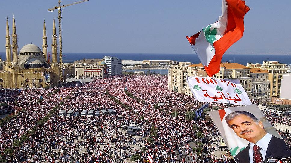 Оппозиция настаивала на отставке президента Эмиля Лахуда и изменении политической системы Ливана. Протесты продолжались несколько месяцев в первой половине 2005 года